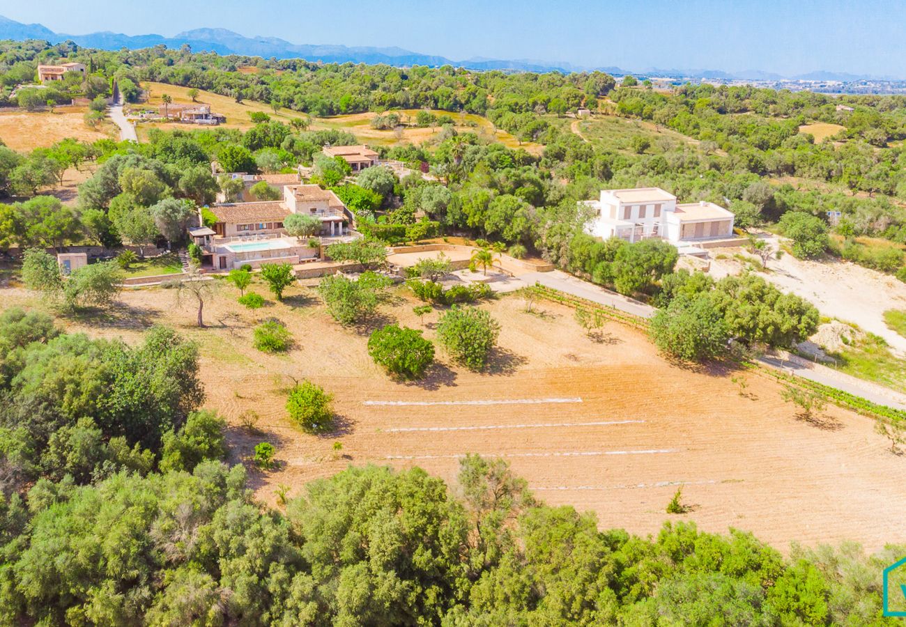 Finca en Petra - NINES Finca familiar para 6 en petra con piscina vallada segura para niños