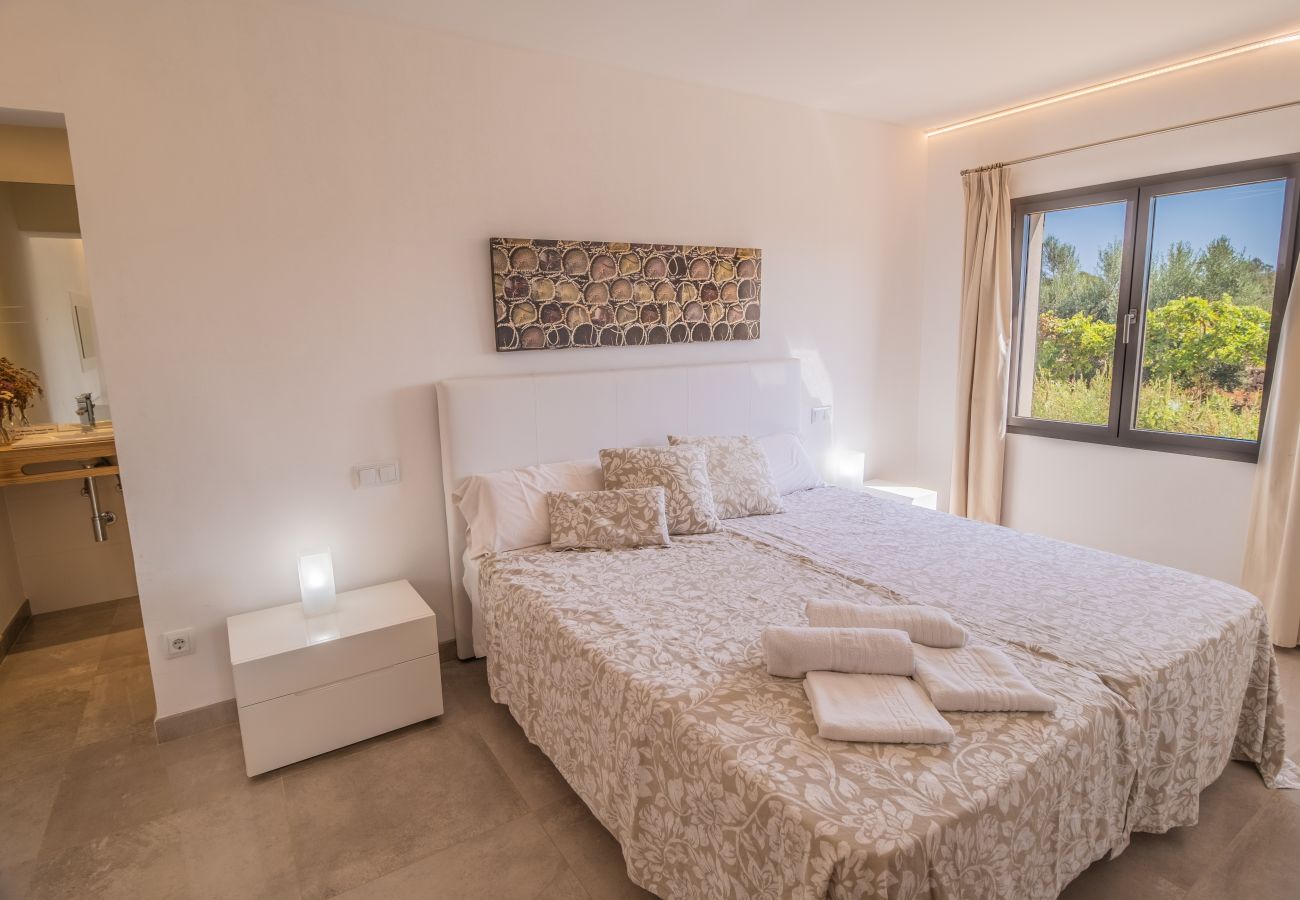 Finca en Cala Romantica - CAN LLORENC Mallorca Villa Selection