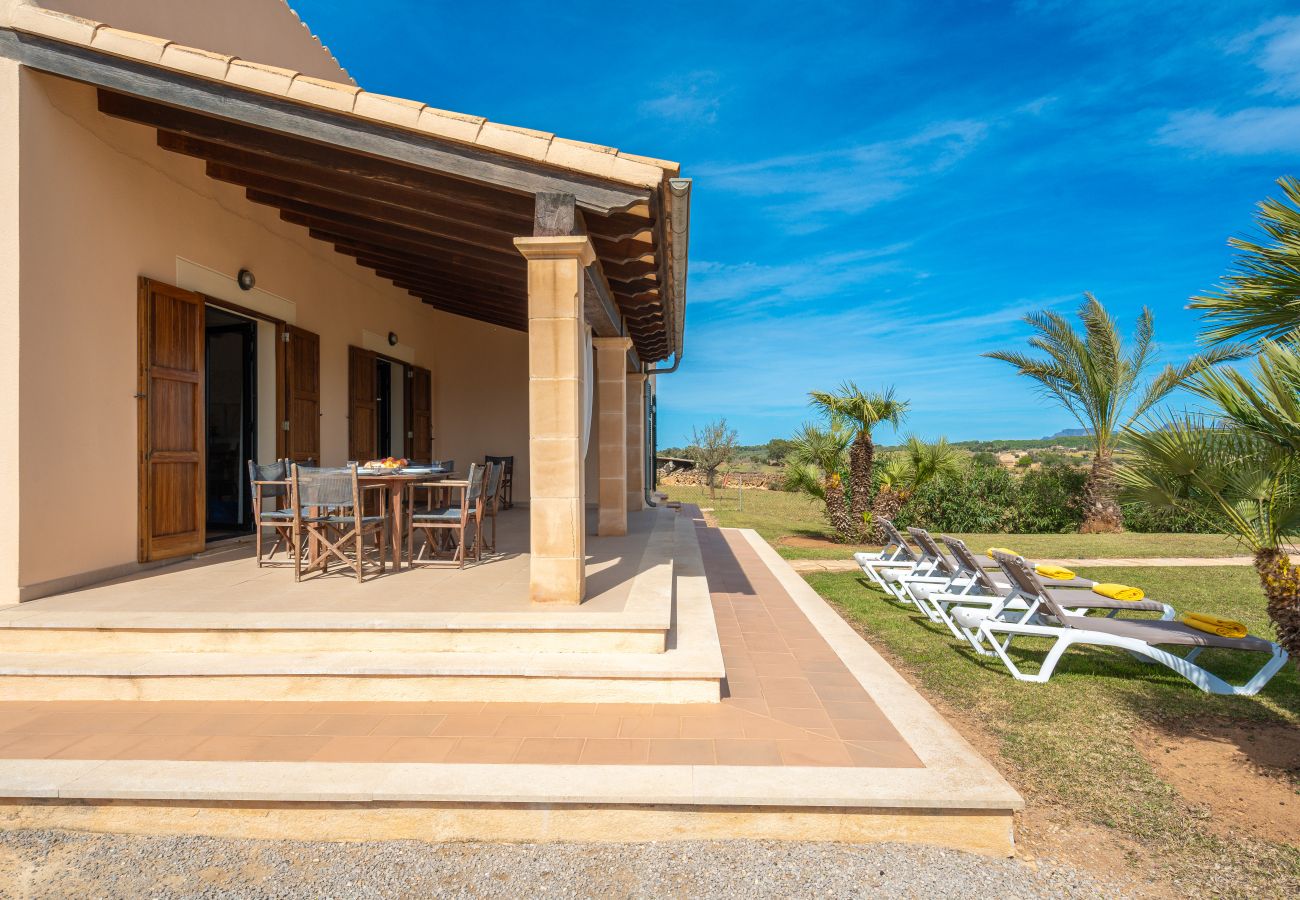 Villa en Son Serra de Marina - Can Aina Finca en la naturaleza para 6 con piscina, ping pong, BBQ, Wi Fi