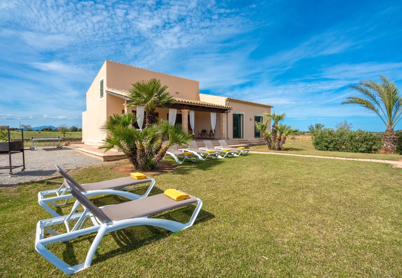 Villa en Son Serra de Marina - Can Aina Finca en la naturaleza para 6 con piscina, ping pong, BBQ, Wi Fi