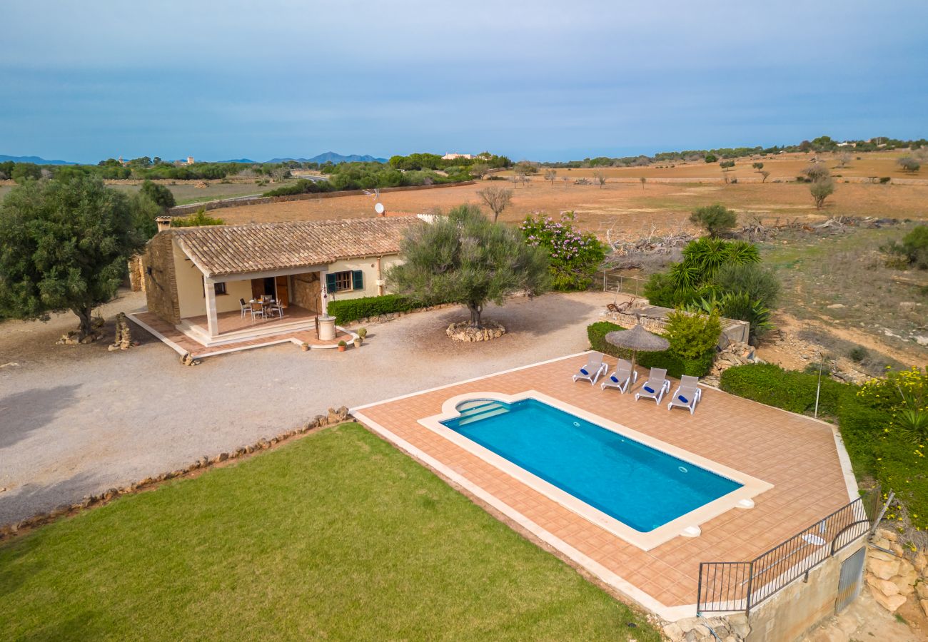 Villa Son Serra de Marina con piscina 4 personas