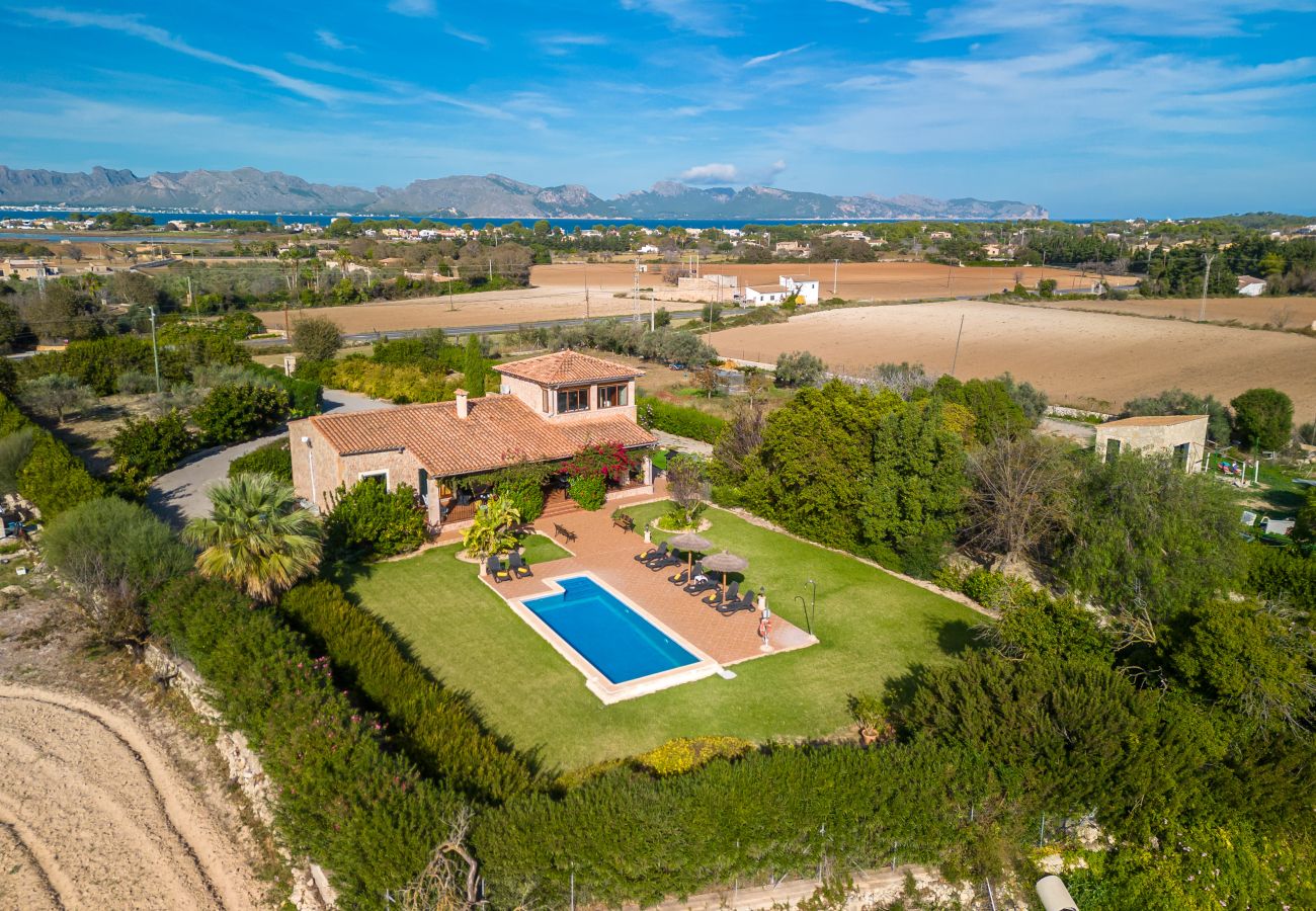 Finca Can Torretes en alcudia con piscina 