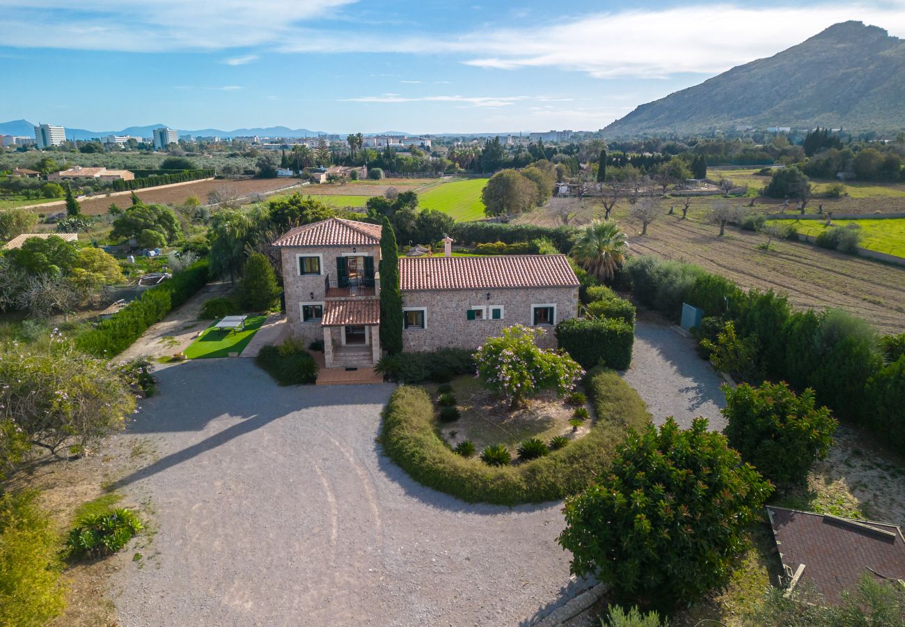 Finca Can Torretes en alcudia con piscina 