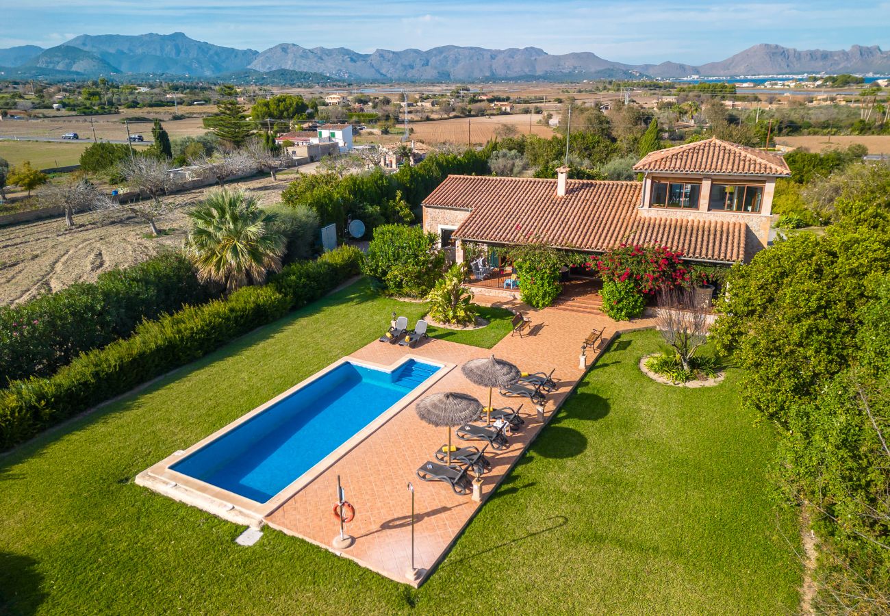 Villa en Alcúdia - Can Torretes Alcudia para 8 con piscina a poco metros del pueblo 