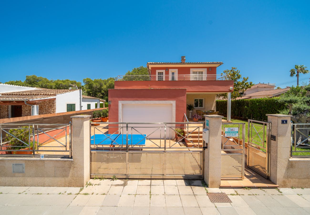 Chalet en Puerto de Alcudia - Casa Massanet para 8 con piscina cerca de la playa y todas comodidades