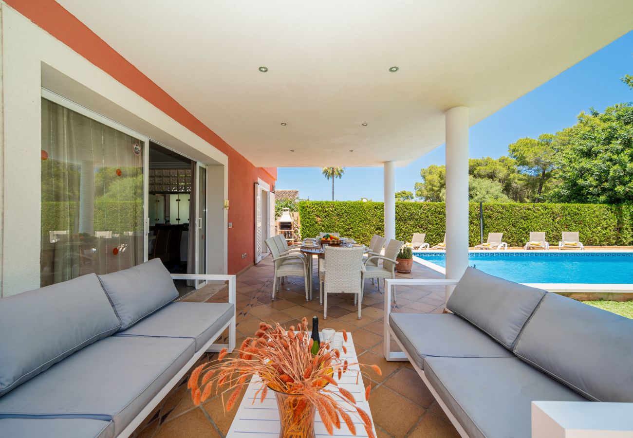 Chalet en Puerto de Alcudia - Casa Massanet para 8 con piscina cerca de la playa y todas comodidades