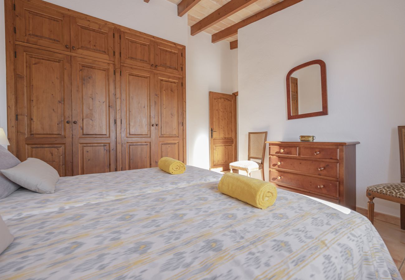 Villa en Alcúdia - Finca Can Soler 1 para 6 con piscina, Bbq, WiFi gratis