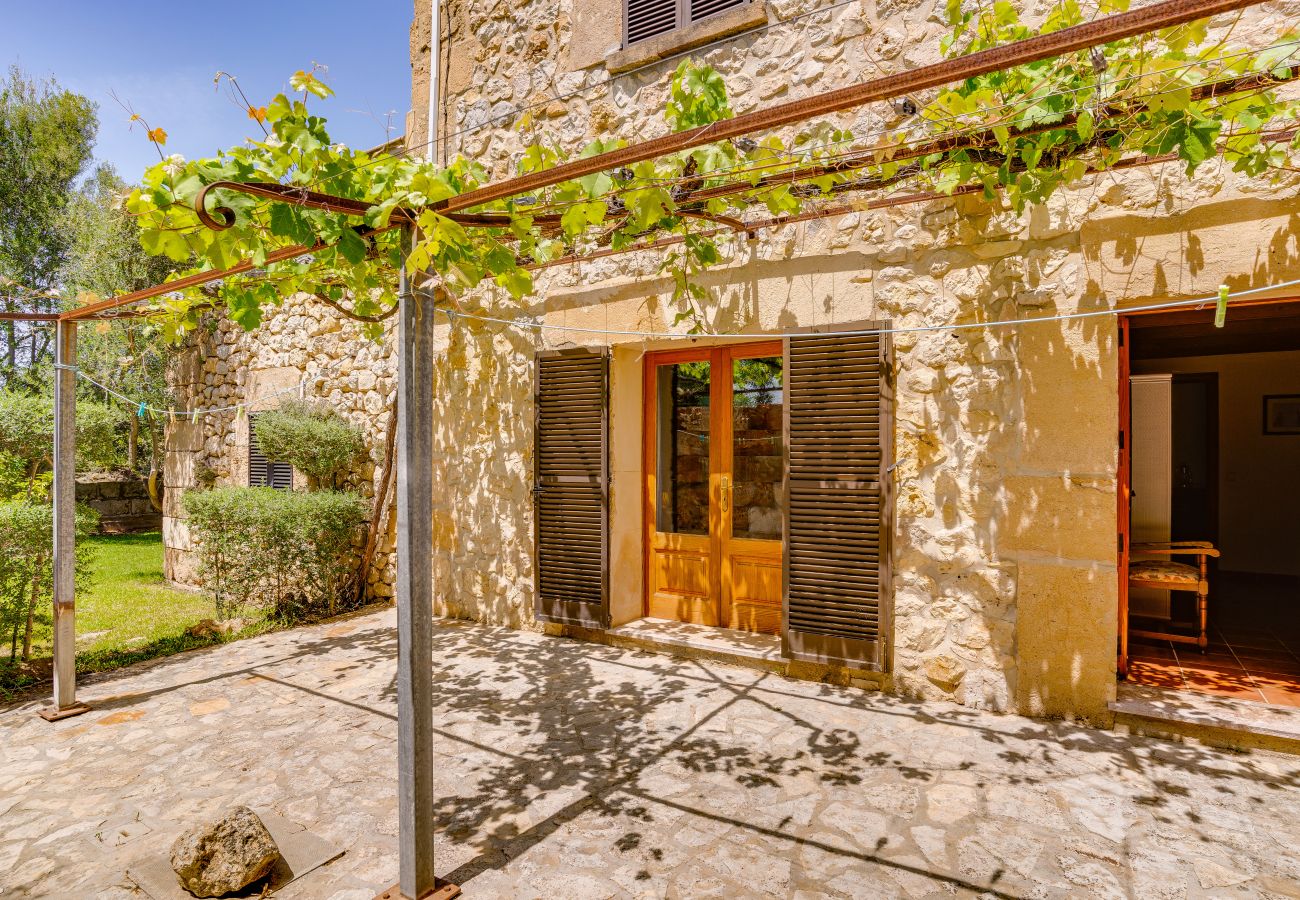 Villa en Alcúdia - LORENZO Finca para 9 con piscina a 4,5 km a la playa