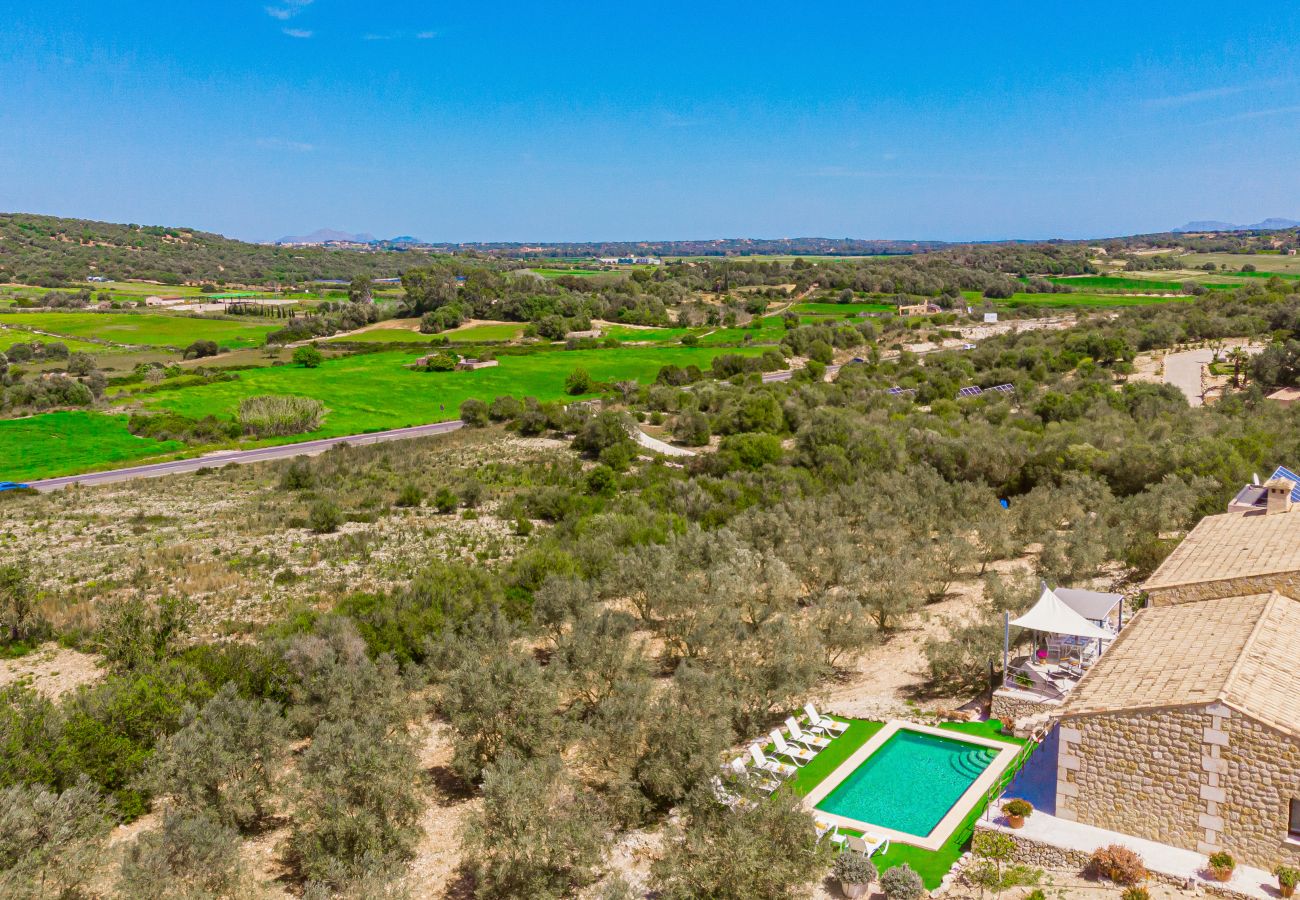 Finca in Sineu - CALUIX Finca für 8, Sonne und Entspannung in der Natur auf Mallorca