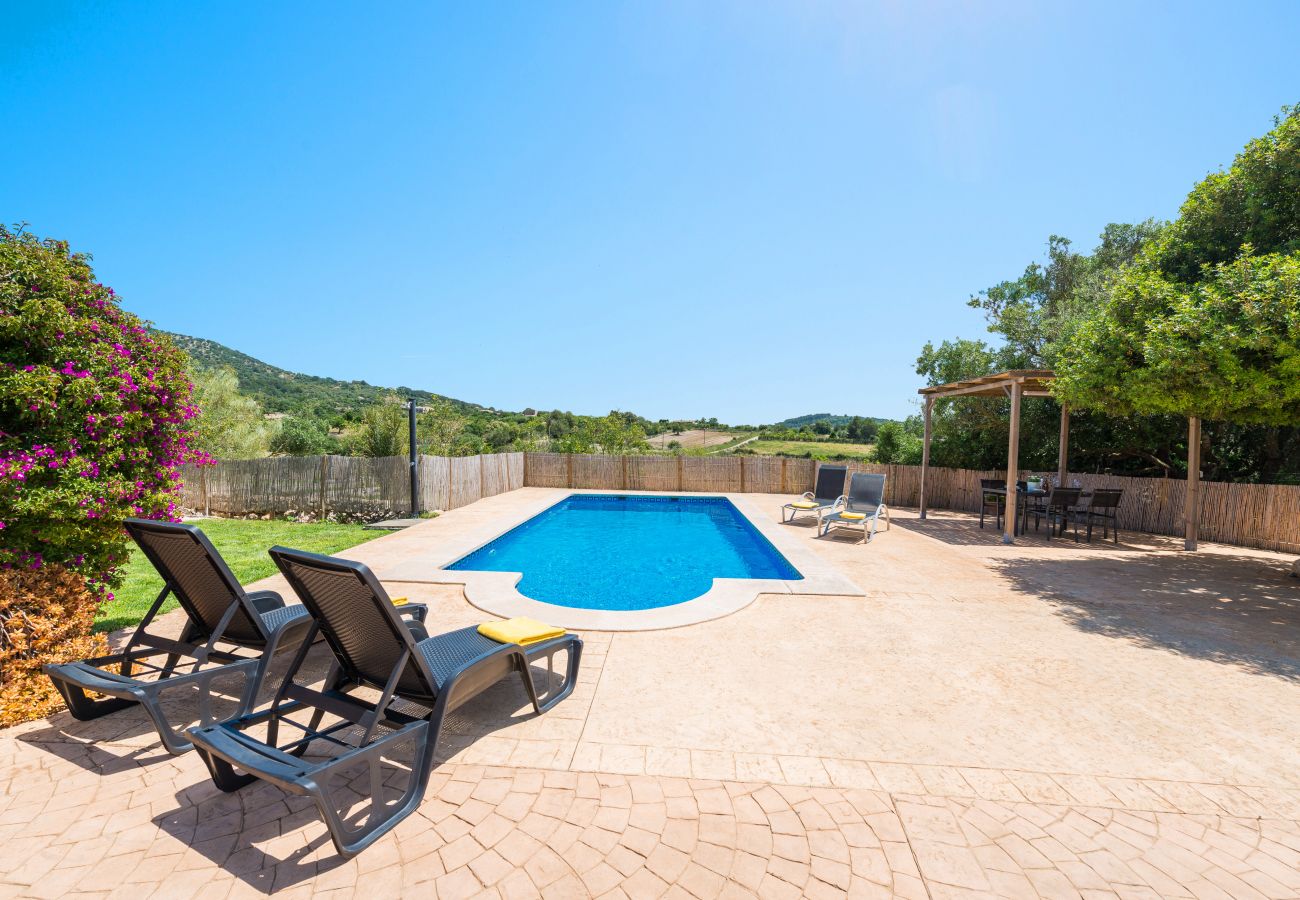 Finca in Manacor - SES COMES Finca für 5 mit Pool in der Nähe von Manacor