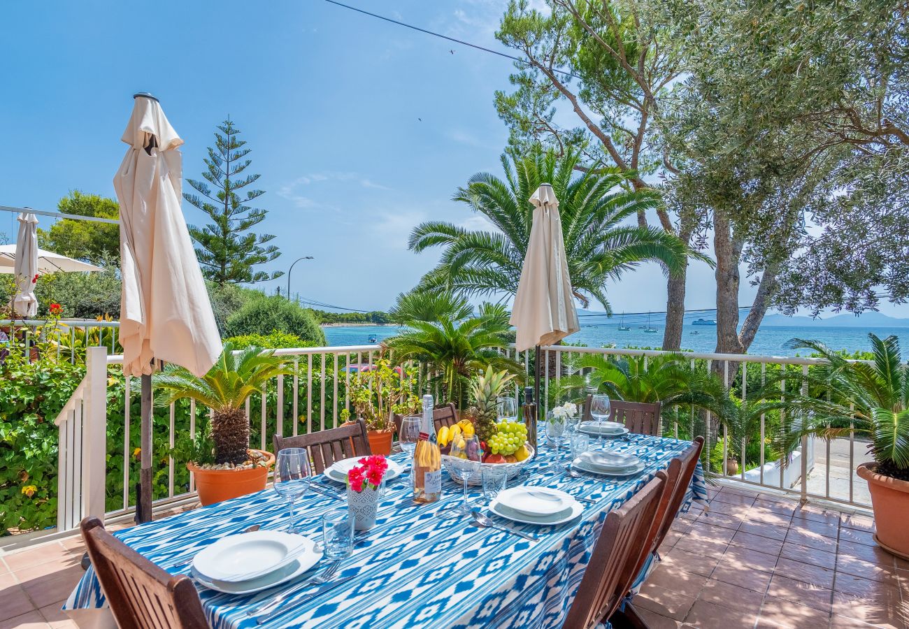 Ferienhaus in Alcudia - Bell Punt  Haus für 6 nur 10 Meter zum Meeres in Alcudia