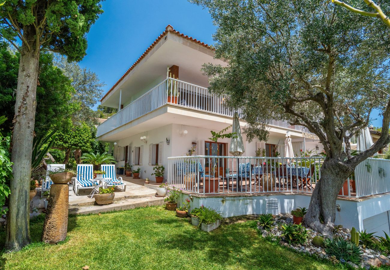 Ferienhaus in Alcudia - Bell Punt  Haus für 6 nur 10 Meter zum Meeres in Alcudia