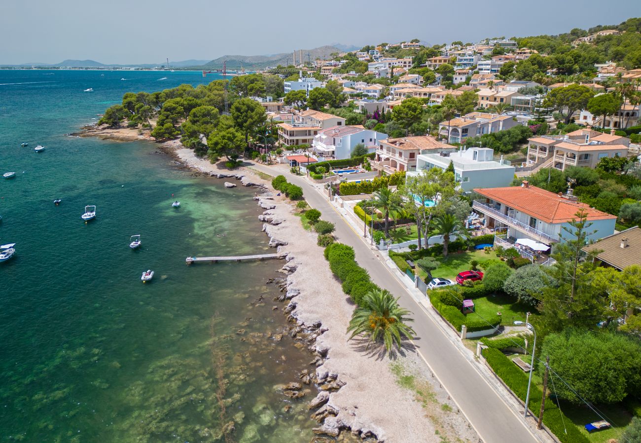 Ferienhaus in Alcudia - Bell Punt  Haus für 6 nur 10 Meter zum Meeres in Alcudia