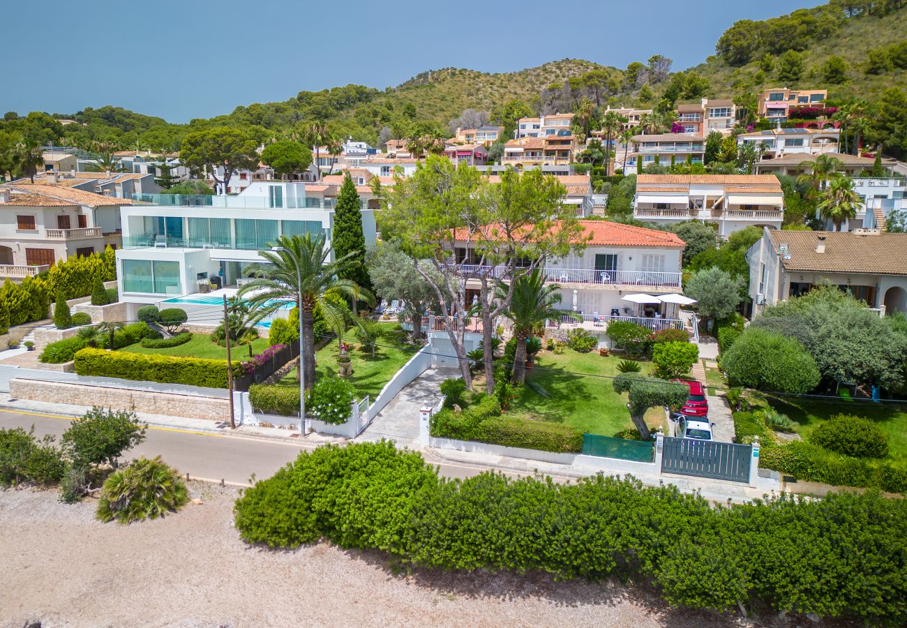 Ferienhaus in Alcudia - Bell Punt  Haus für 6 nur 10 Meter zum Meeres in Alcudia