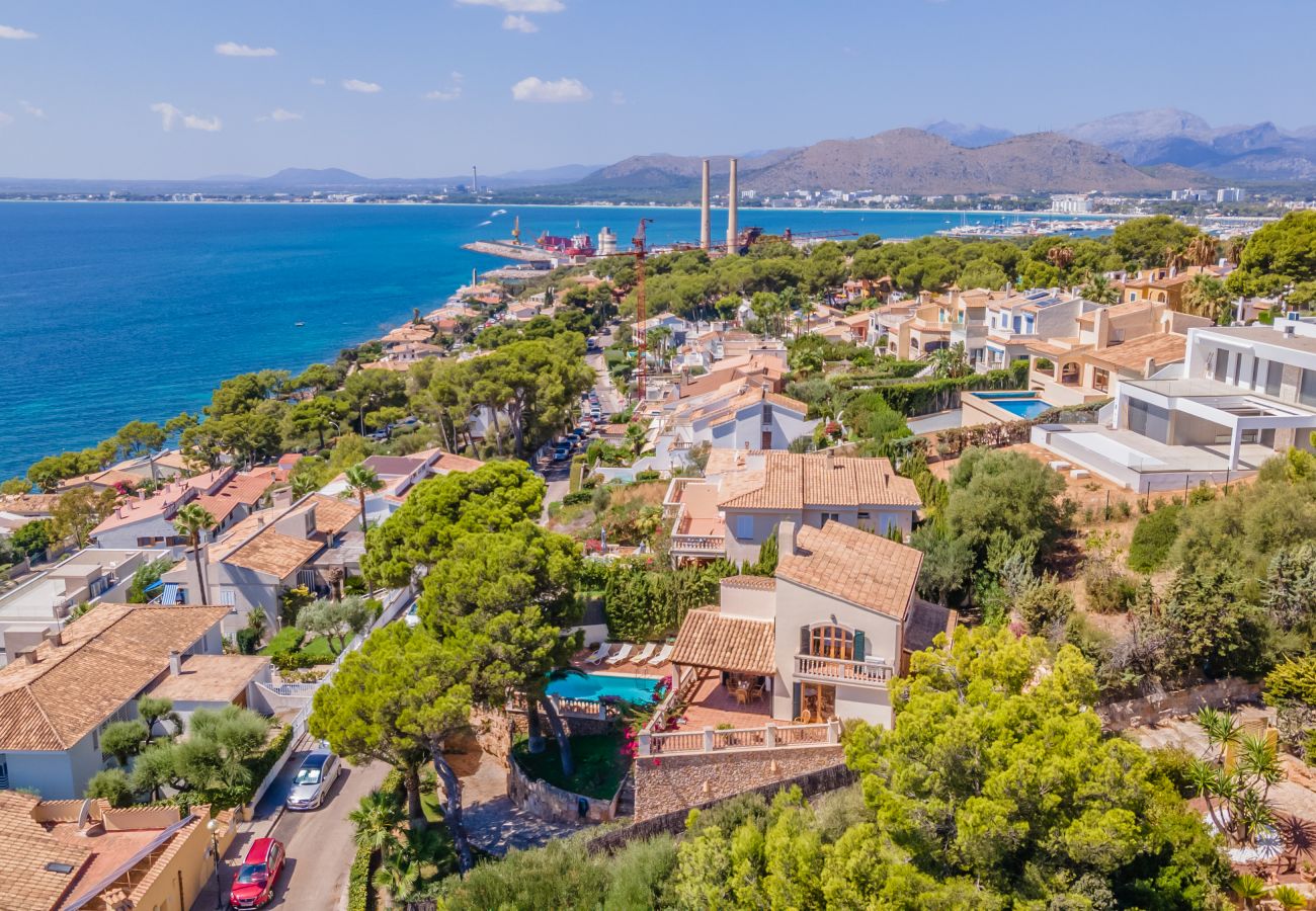 Ferienhaus in Alcudia - Tres Pinos für 6 Personen mit Schwimmbad in Alcanada / Alcudia