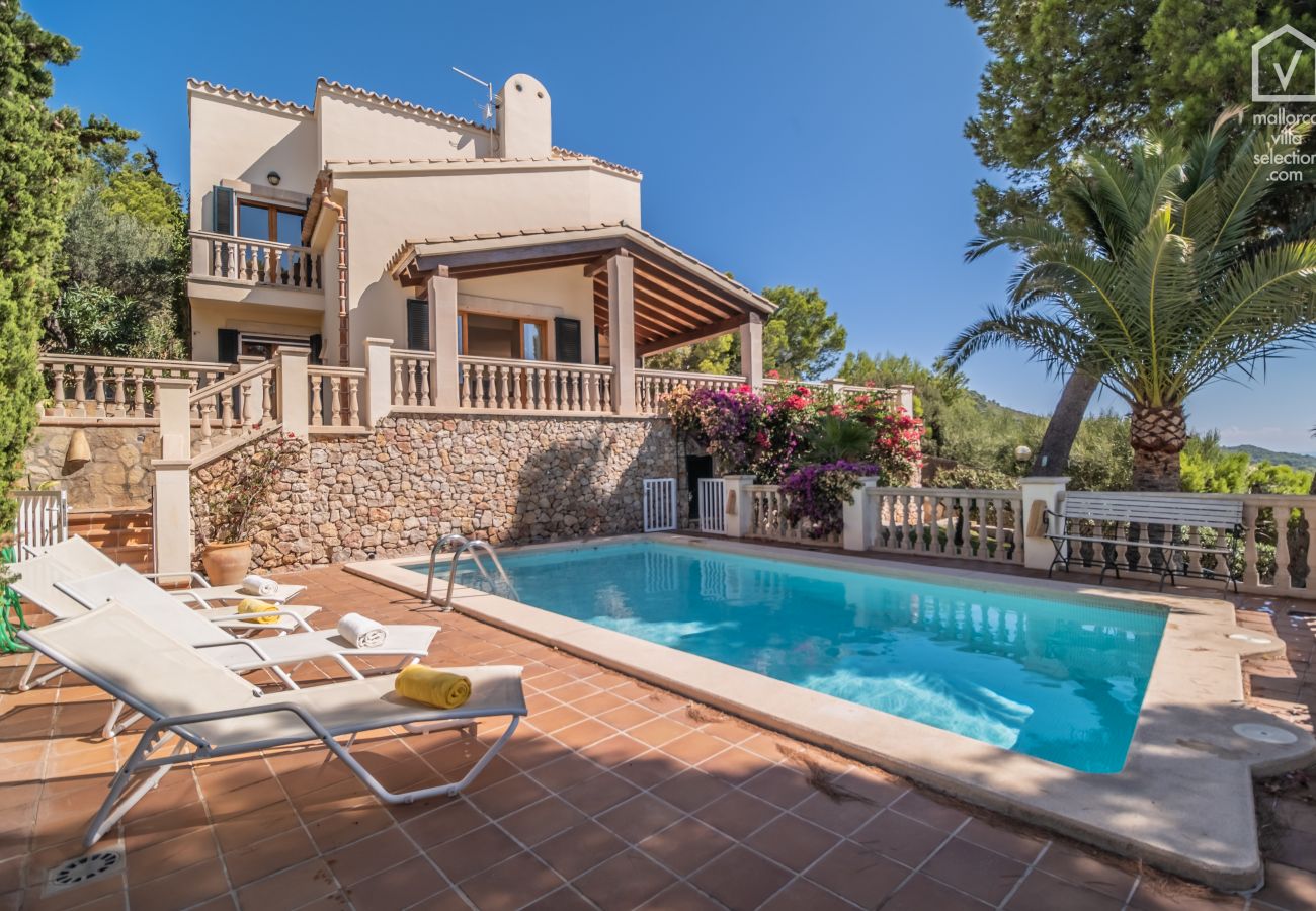 Ferienhaus in Alcudia - Tres Pinos für 6 Personen mit Schwimmbad in Alcanada / Alcudia