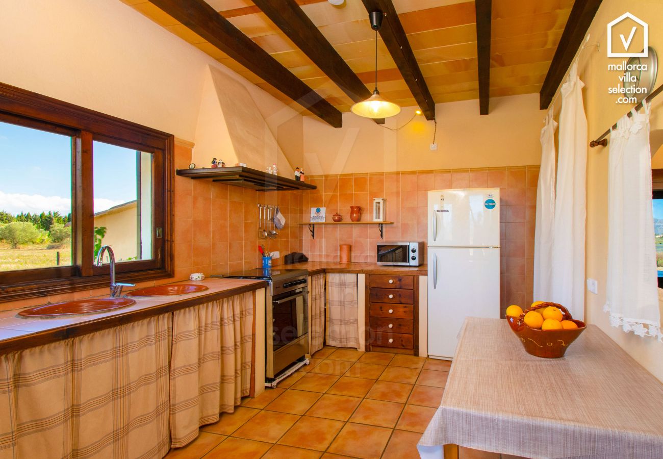 Villa in Alcudia - Finca  ALBUFERETA für 4 Personen mit Schwimmbad und Aussicht in Alcudia