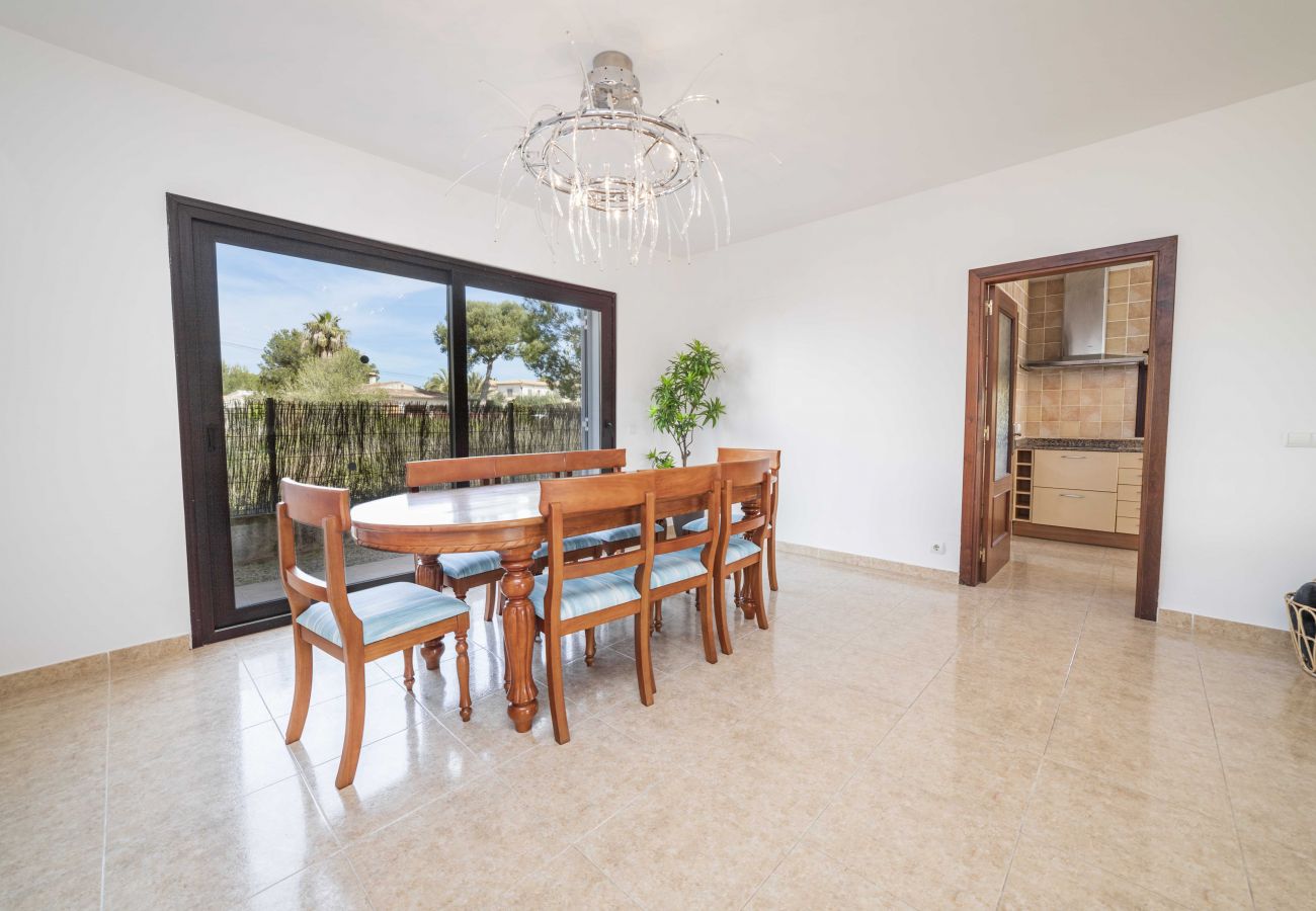 Chalet in Alcudia - Villa MENORCA für 8 Personen in Meeresnähe mit Pool