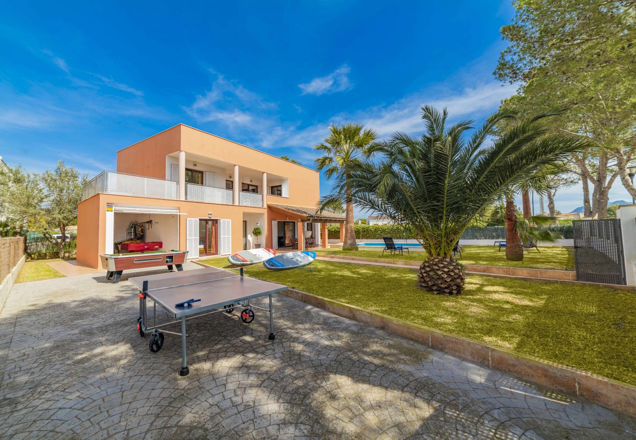 Chalet in Alcudia - Villa MENORCA für 8 Personen in Meeresnähe mit Pool