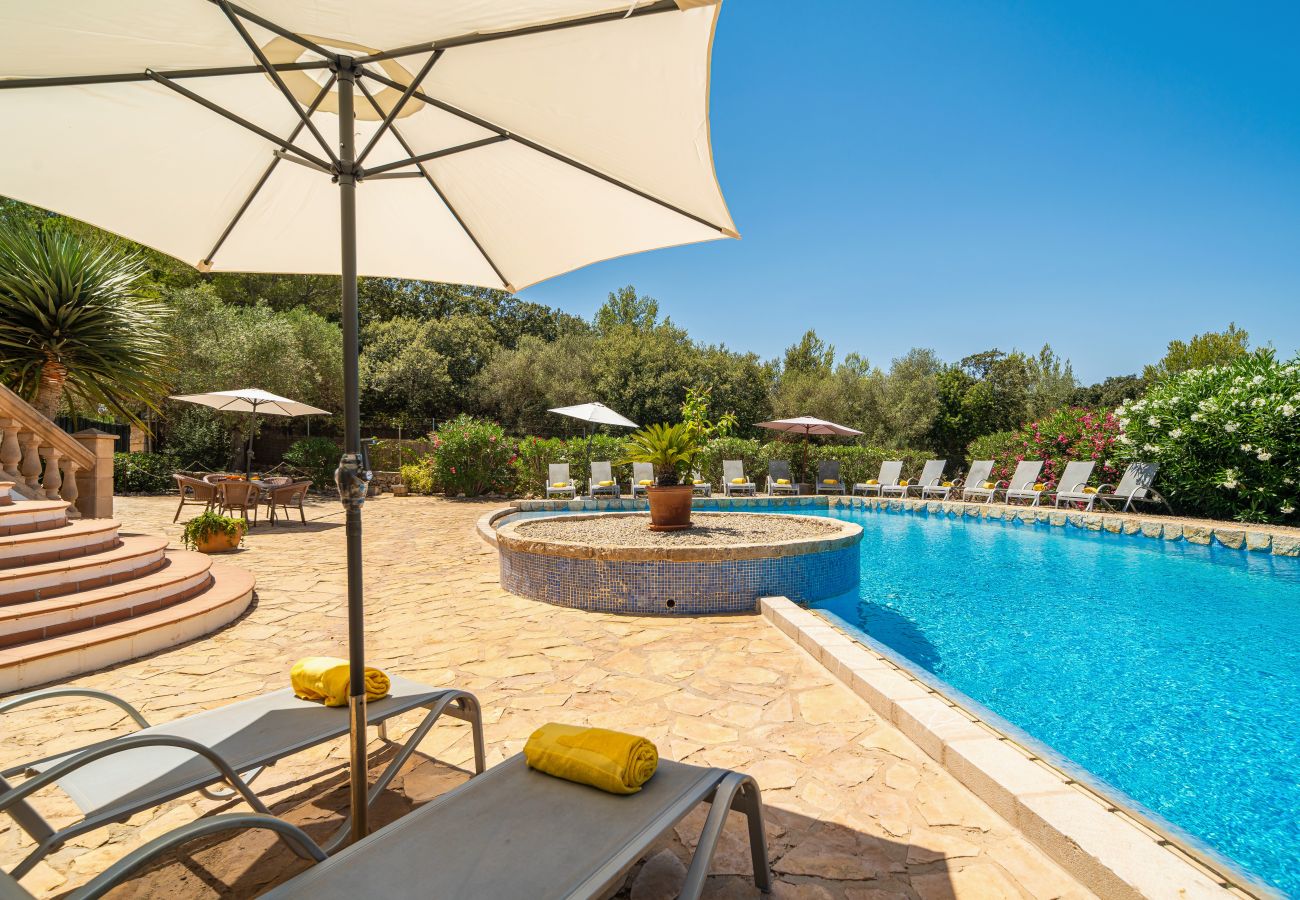 Finca in Alcudia - CAS CARELLO Familien-Finca für 12 Personen in Alcanada