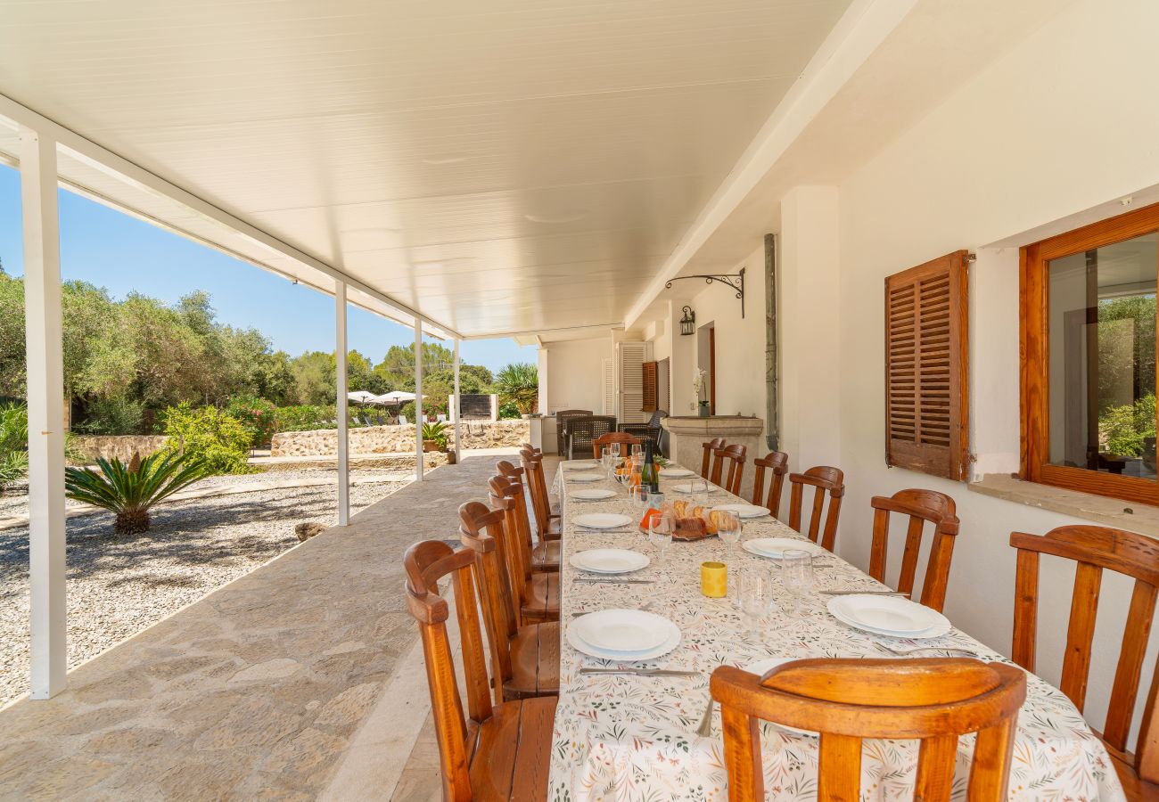 Finca in Alcudia - CAS CARELLO Familien-Finca für 12 Personen in Alcanada