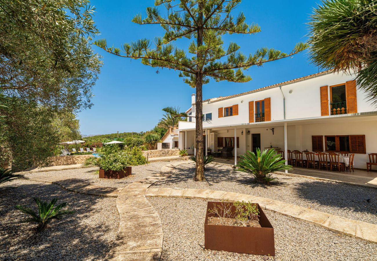 Finca in Alcudia - CAS CARELLO Familien-Finca für 12 Personen in Alcanada