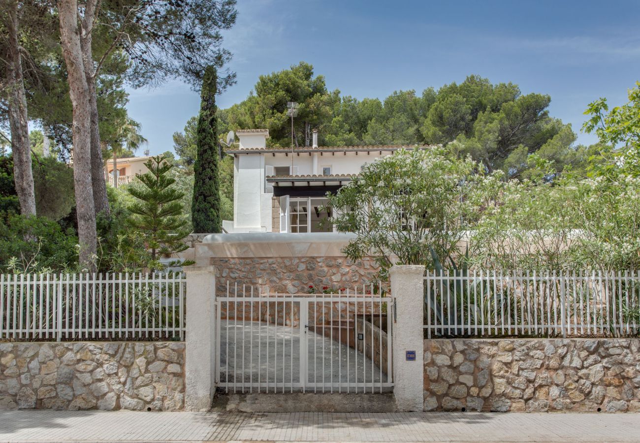 Ferienhaus in Capdepera - Villa PADRI, mit Blick 200m vom Meer mit Schwimmbad