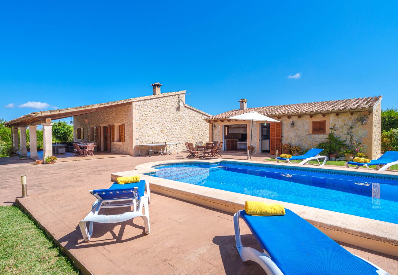 Finca in Alcudia mit Pool