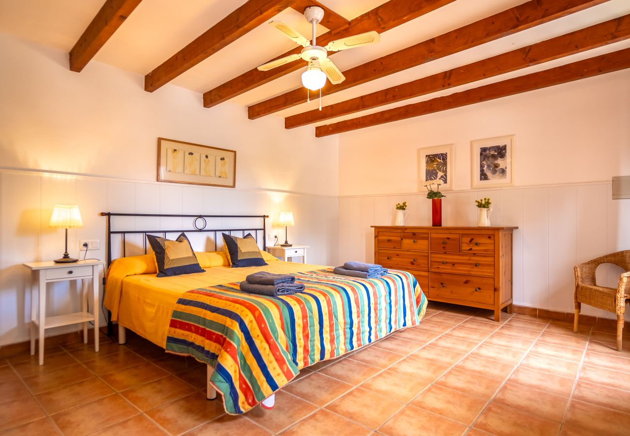 Finca Son Serra de Marina mit Pool 4 Personen