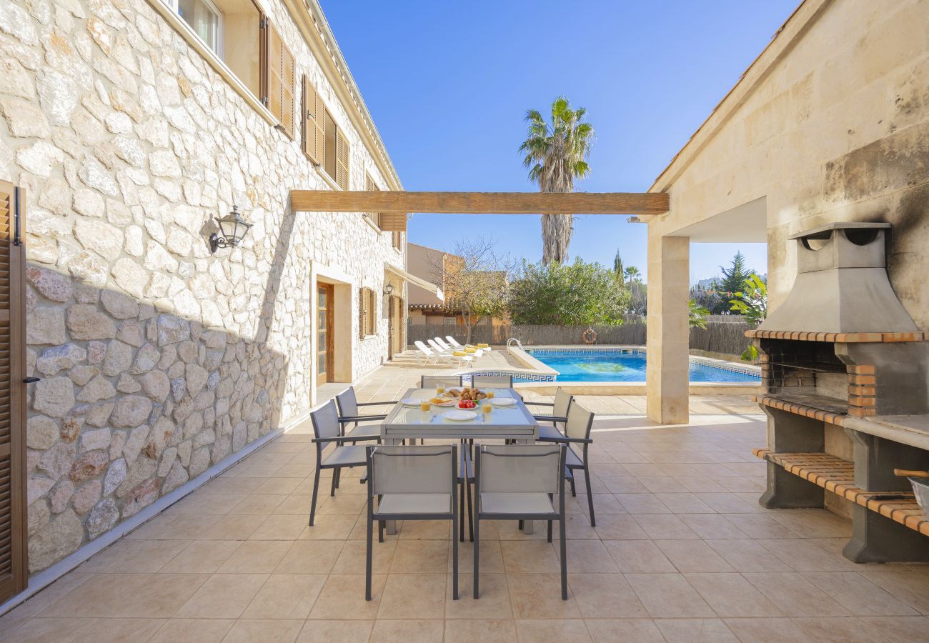 Haus in Alcudia für 8 Personen mit Pool