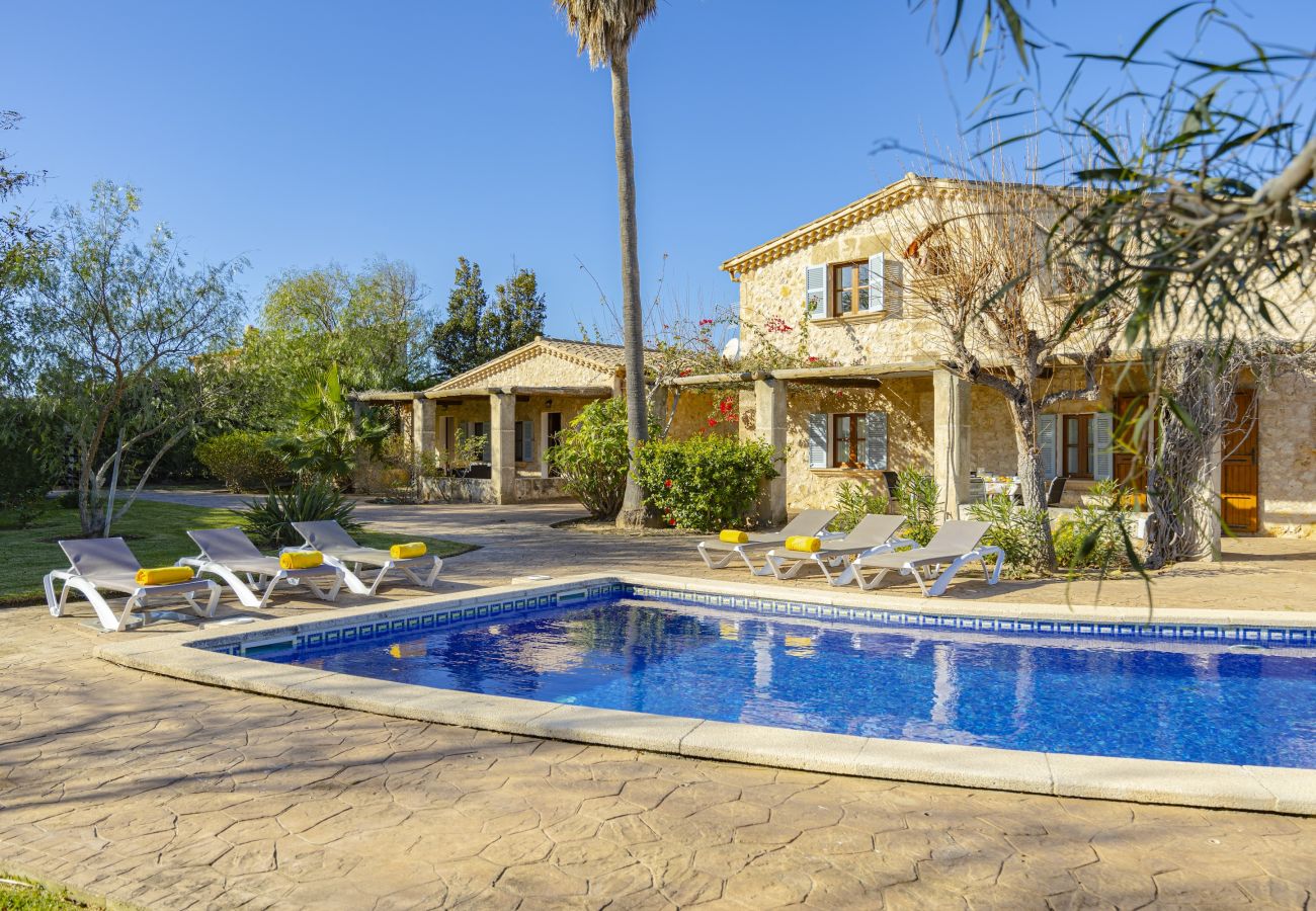 Villa in Alcudia - Finca Can Castell 2 für 8 Personen mit Schwimmbad, Grillplatz, kostenlosem Wi-Fi