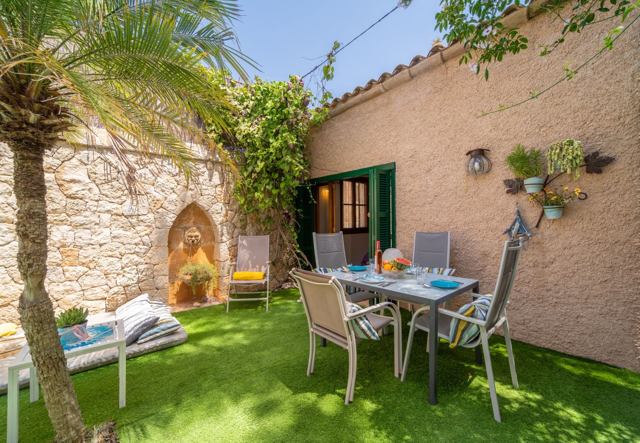 Stadthaus in Ariany - Ca na Sabatera Doppelhaushälfte mit privatem Pool in Ariany