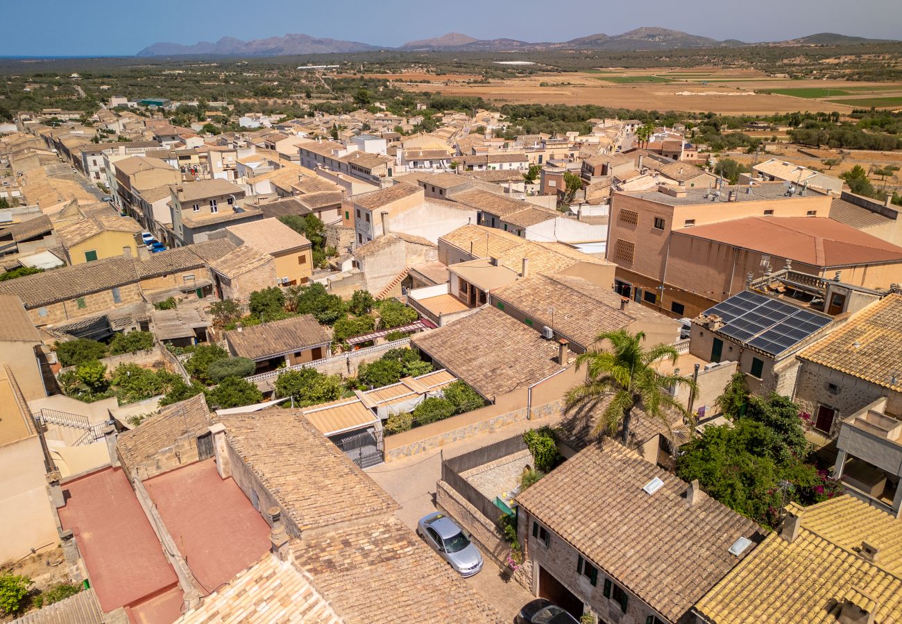 Stadthaus in Ariany - Ca na Sabatera Doppelhaushälfte mit privatem Pool in Ariany