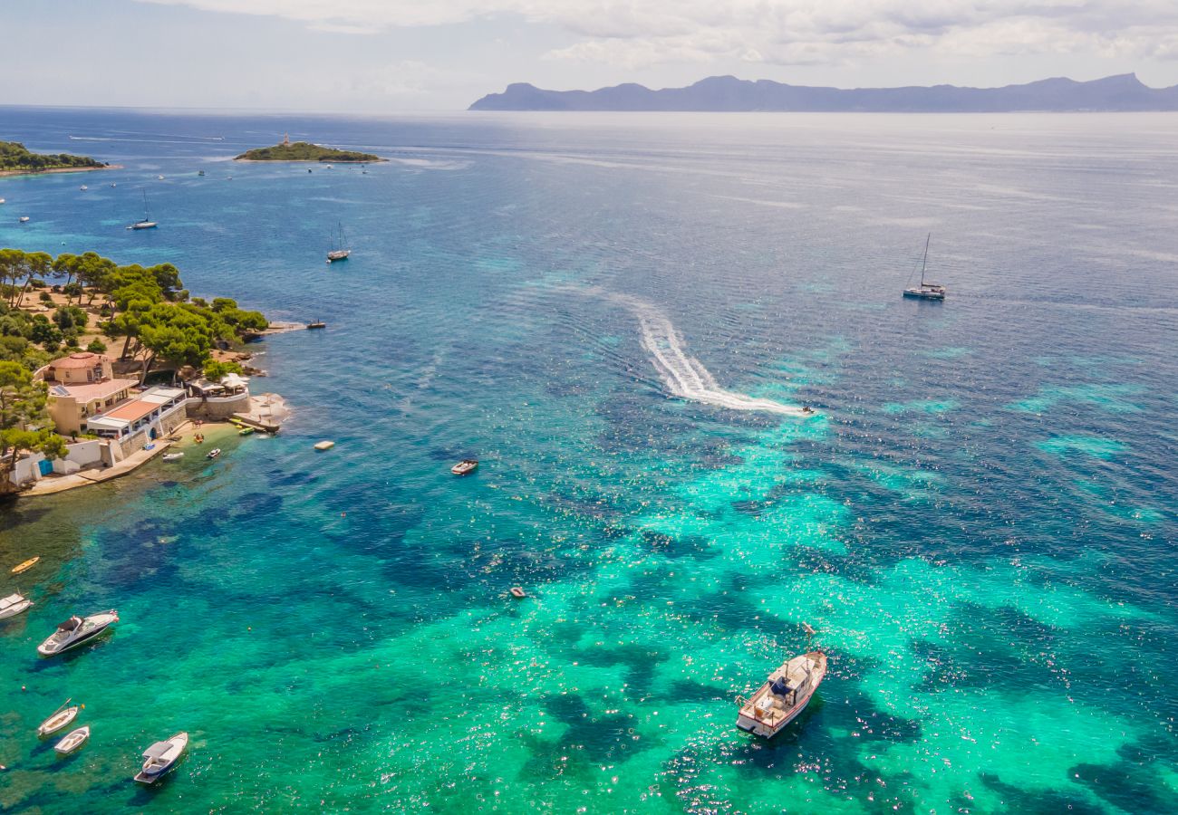 Ferienhaus in Alcudia - Villa Maria Meerblick für 6 Personen mit Schwimmbad in Alcanada