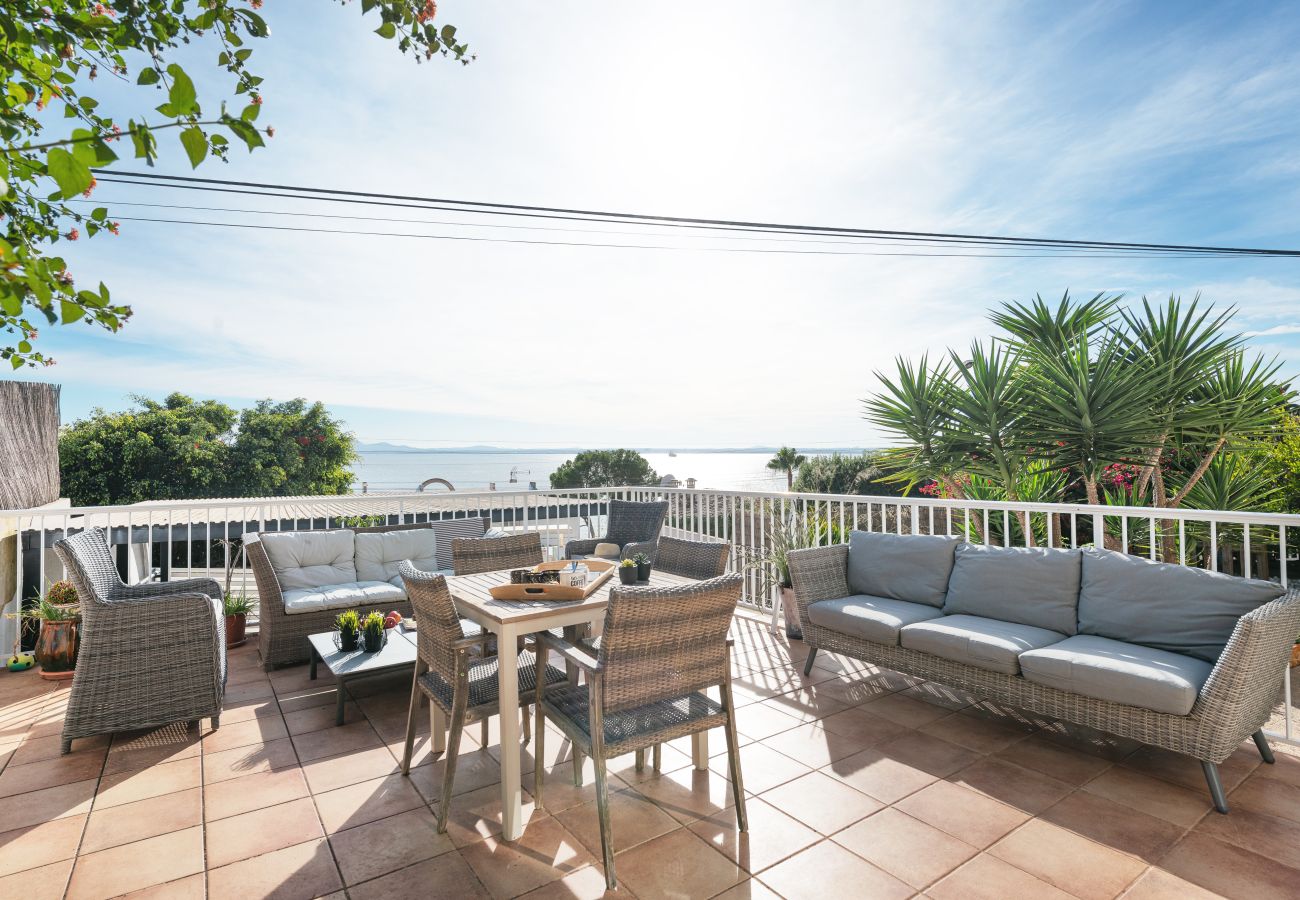 Ferienhaus in Alcudia - Villa Maria Meerblick für 6 Personen mit Schwimmbad in Alcanada