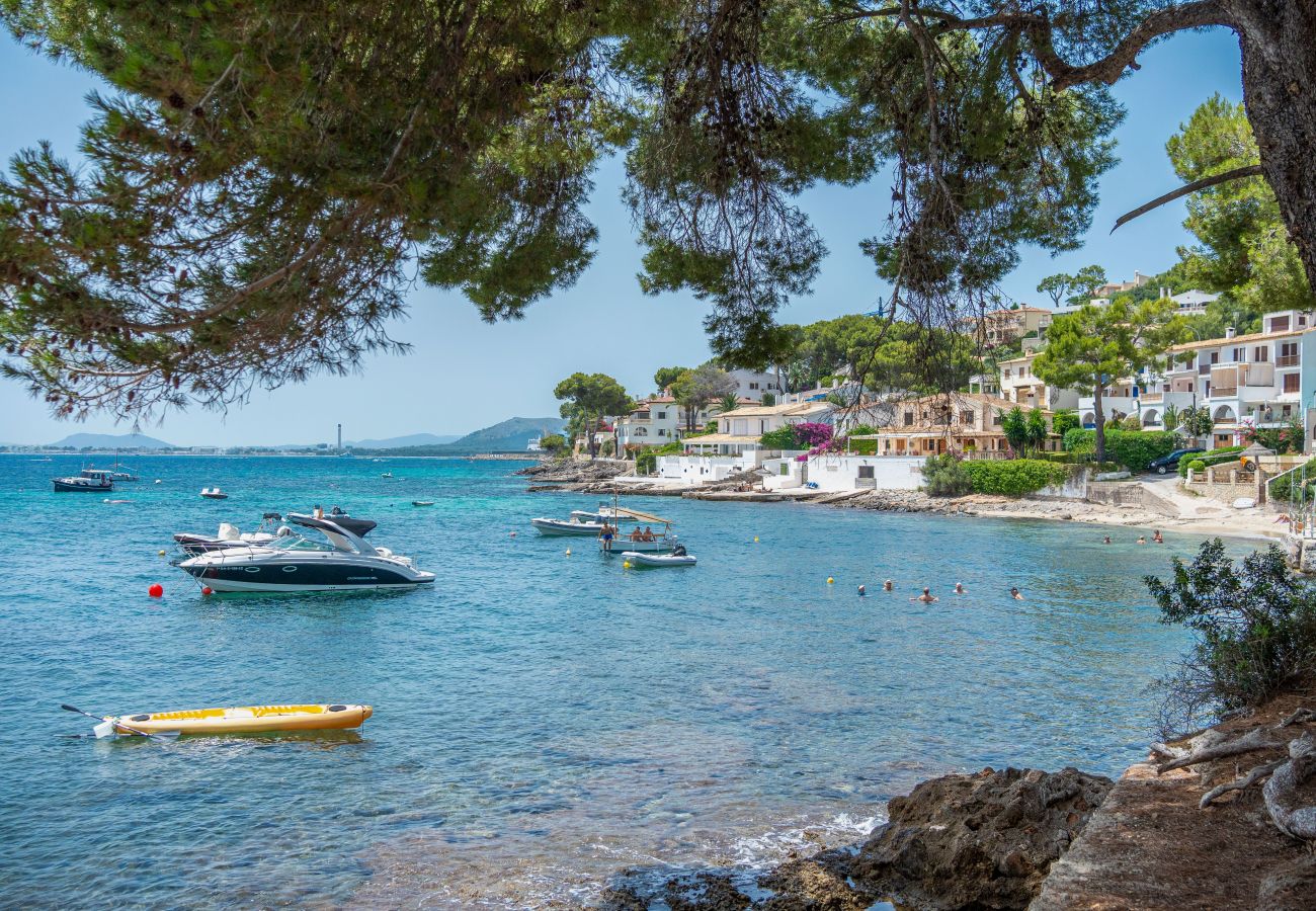 Ferienhaus in Alcudia - Villa Maria Meerblick für 6 Personen mit Schwimmbad in Alcanada