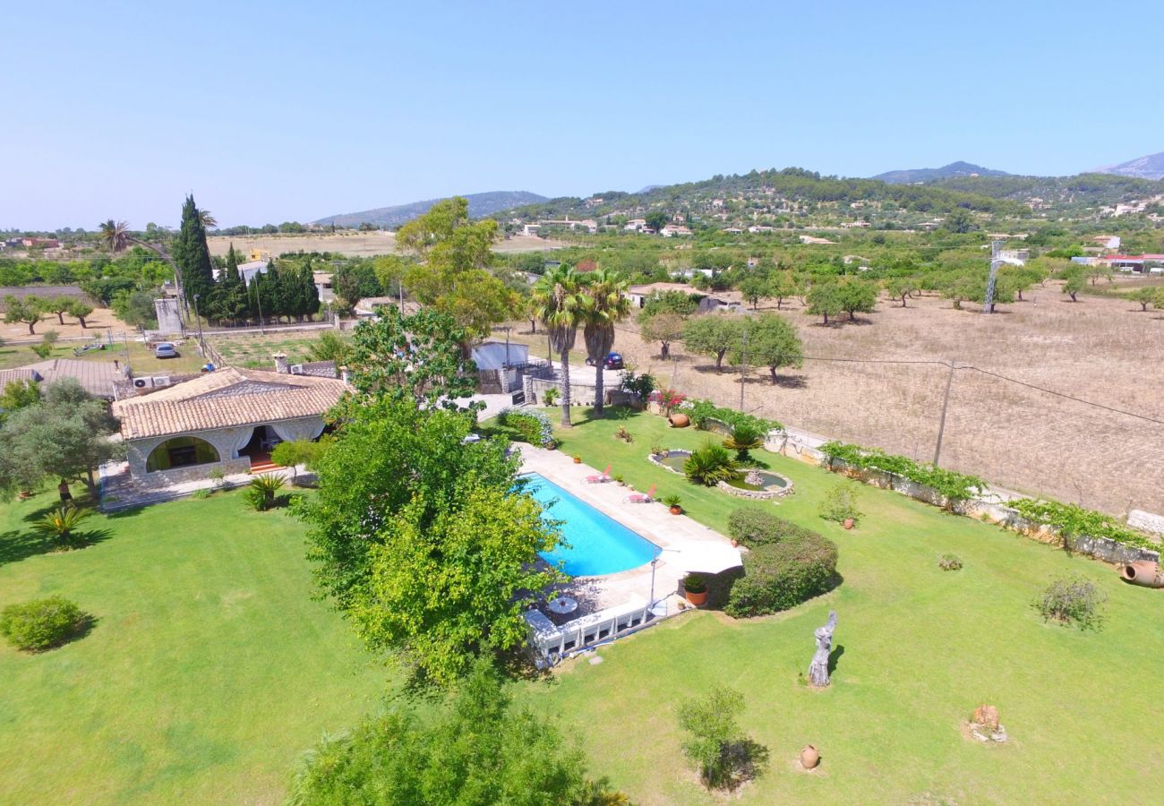 Country house in Selva - SA VINYETA Finca for 6 with Pool, Jacuzzi and Garden