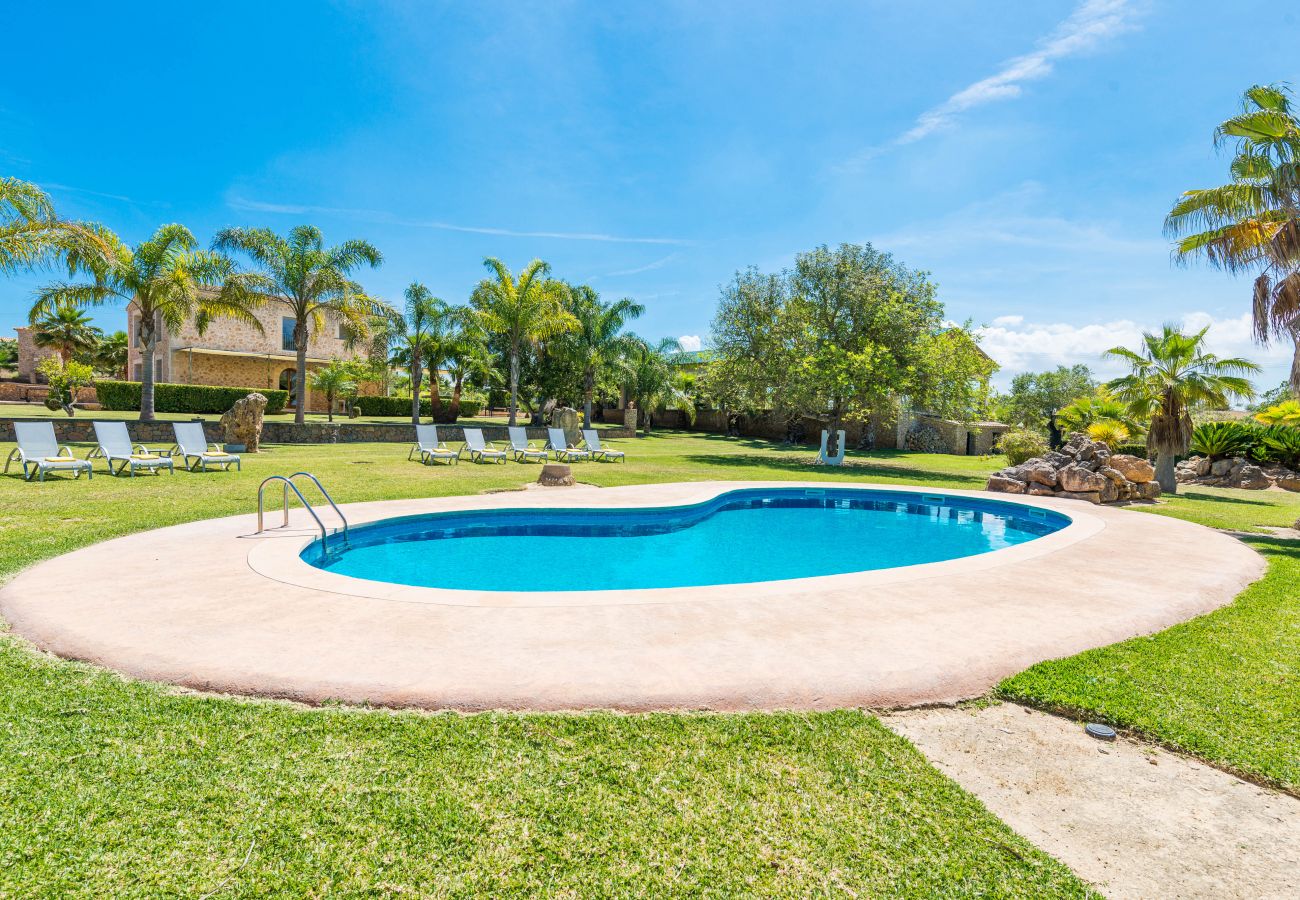 Country house in Santa Margarida - SON PEROT Finca for 9 with pool and free WiFi