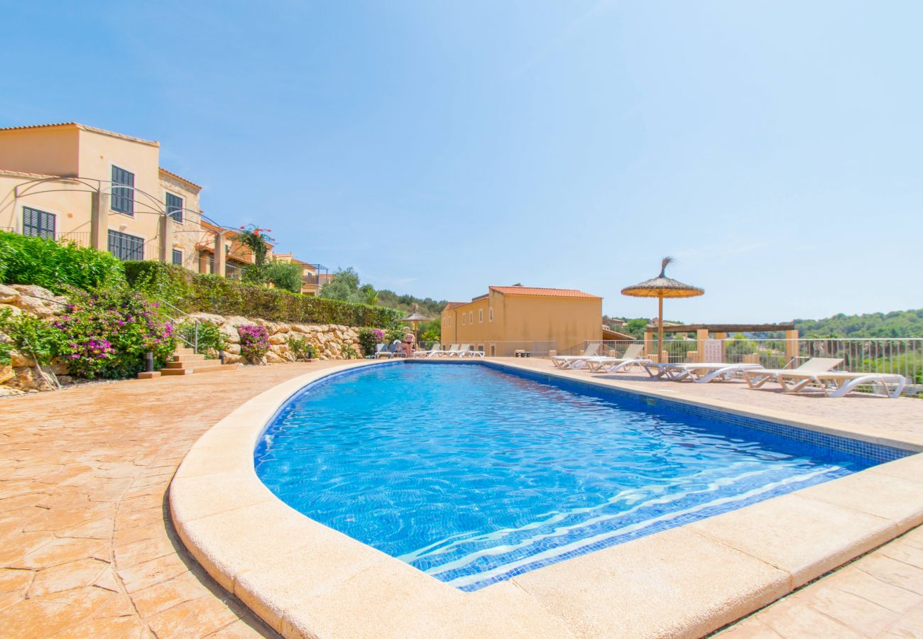 Townhouse in Cala Romantica - Casa Alegria 4+2 House 350m from Cala Romantica for 4+2 people