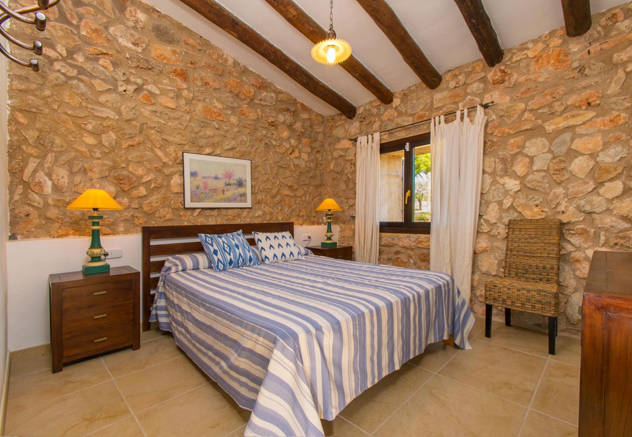 Country house in Manacor (Porto Cristo) - CAN MOLETA  Finca for 8 people near Porto Cristo