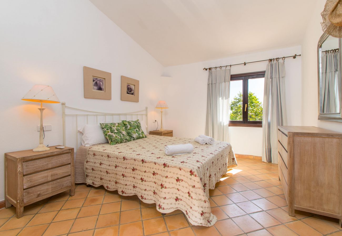 Country house in Manacor (Porto Cristo) - CAN MOLETA  Finca for 8 people near Porto Cristo