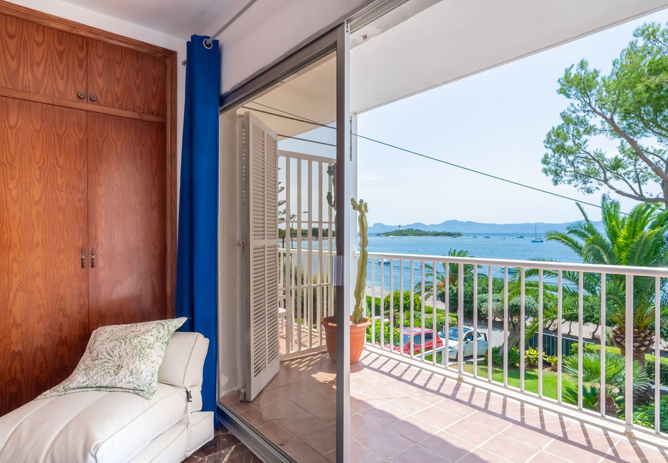 House in Alcudia - Bell Punt  House for 6 only 10 meters to the sea in Alcudia