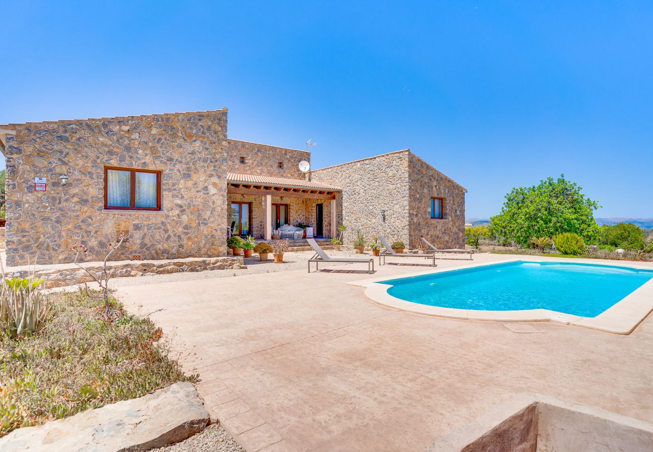 Country house in Arta - Bellpuig Finca for 10 people with Pool in Arta