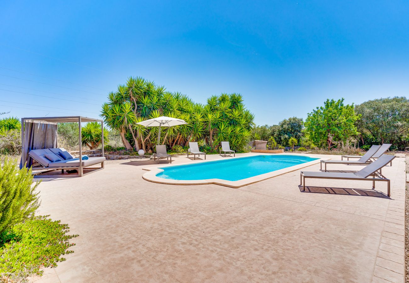 Country house in Arta - Bellpuig Finca for 10 people with Pool in Arta