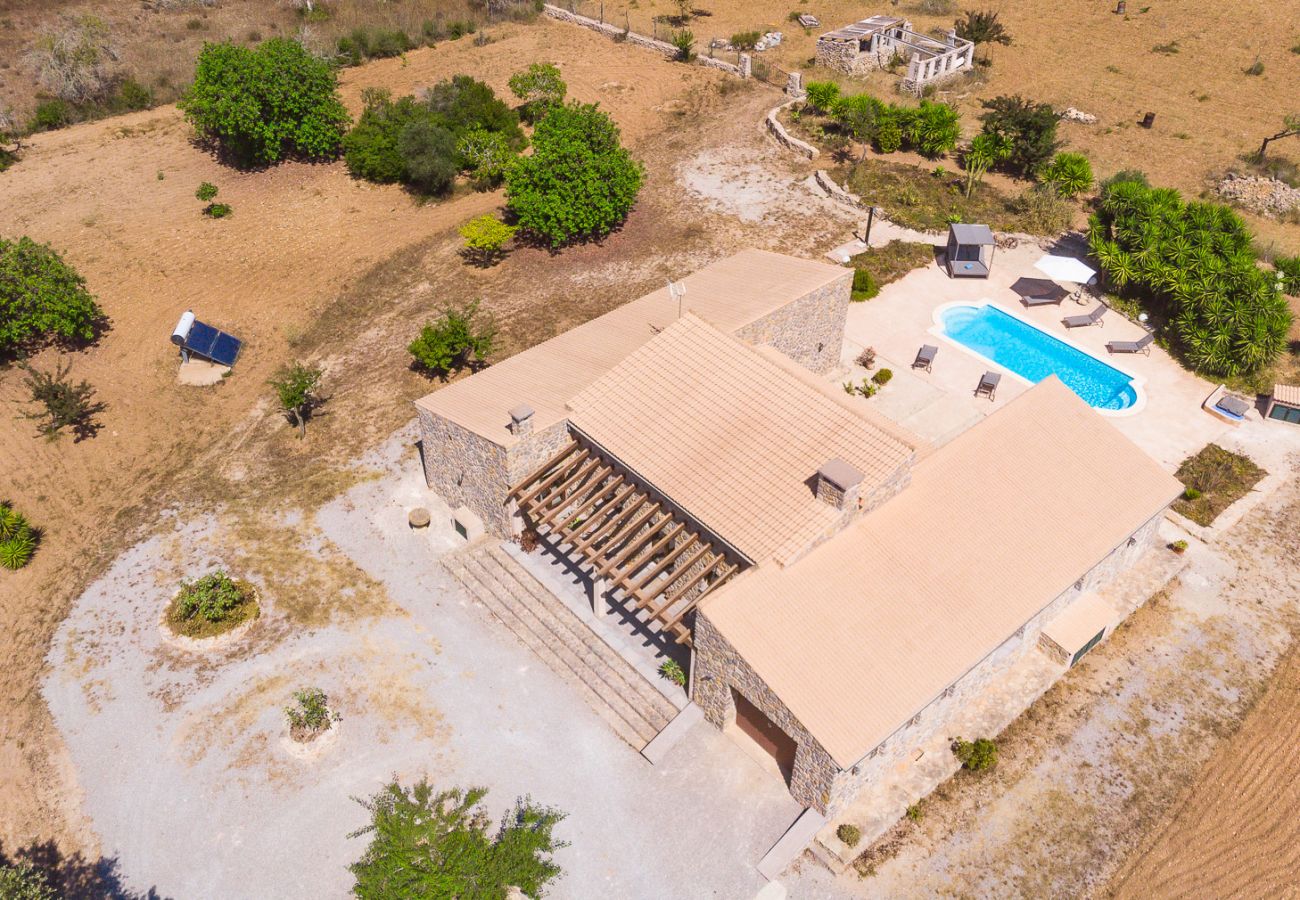 Country house in Arta - Bellpuig Finca for 10 people with Pool in Arta