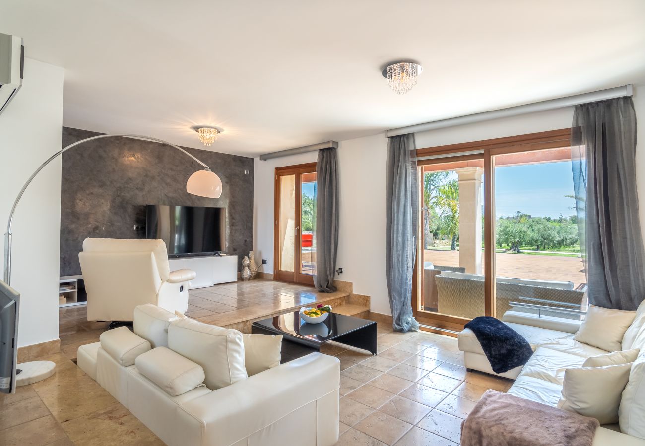 Villa in Alcudia - CAN OLIVA Wonderful and modern finca for 8 with pool Alcudia