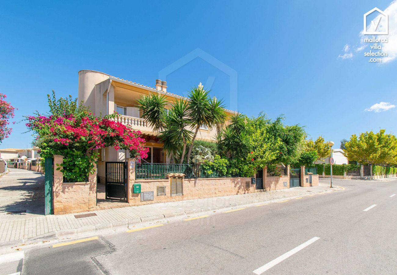 Townhouse in Alcudia - Maristany in Alcudia for 6 to 350m from the beach AC, Wi Fi