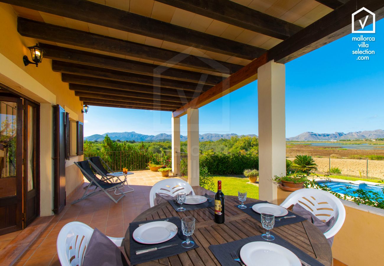 Villa in Alcudia - Finca  ALBUFERETA for 4 with swimming pool and views in Alcudia