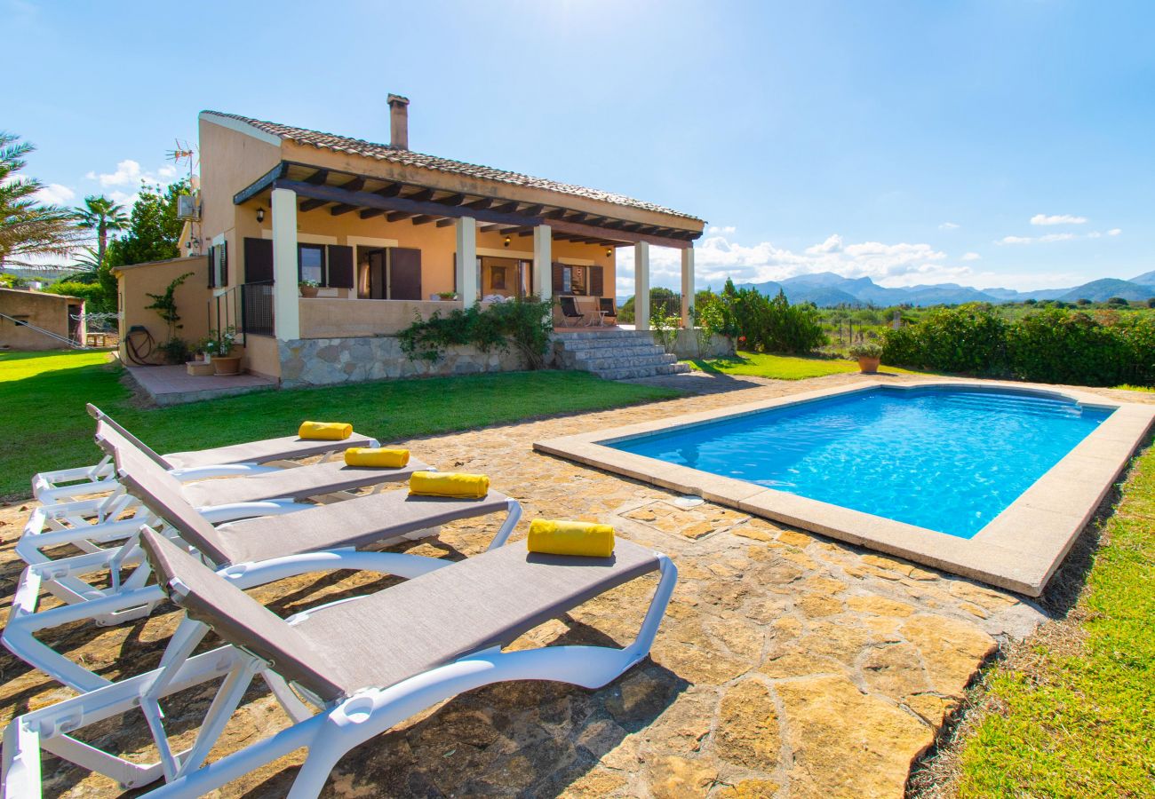 Villa in Alcudia - Finca  ALBUFERETA for 4 with swimming pool and views in Alcudia