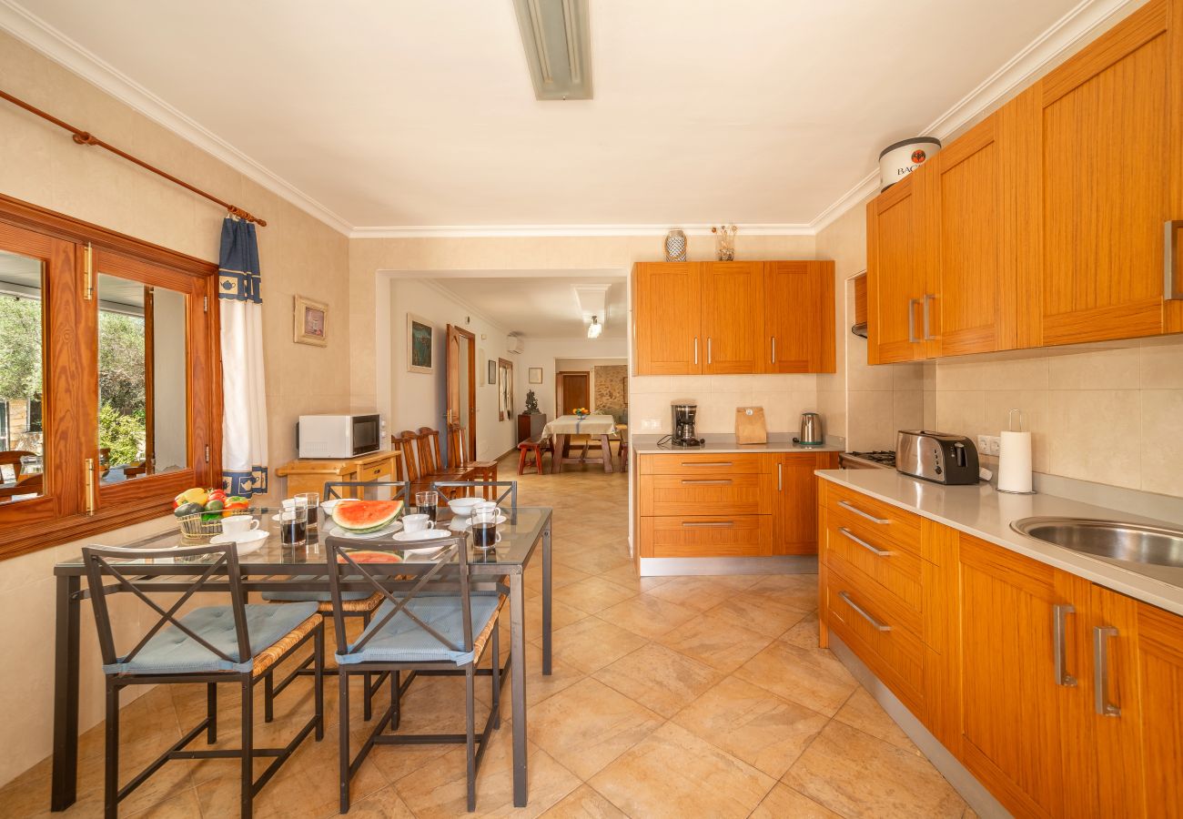 Country house in Alcudia - CAS CARELLO Finca for 12 people in Alcanada